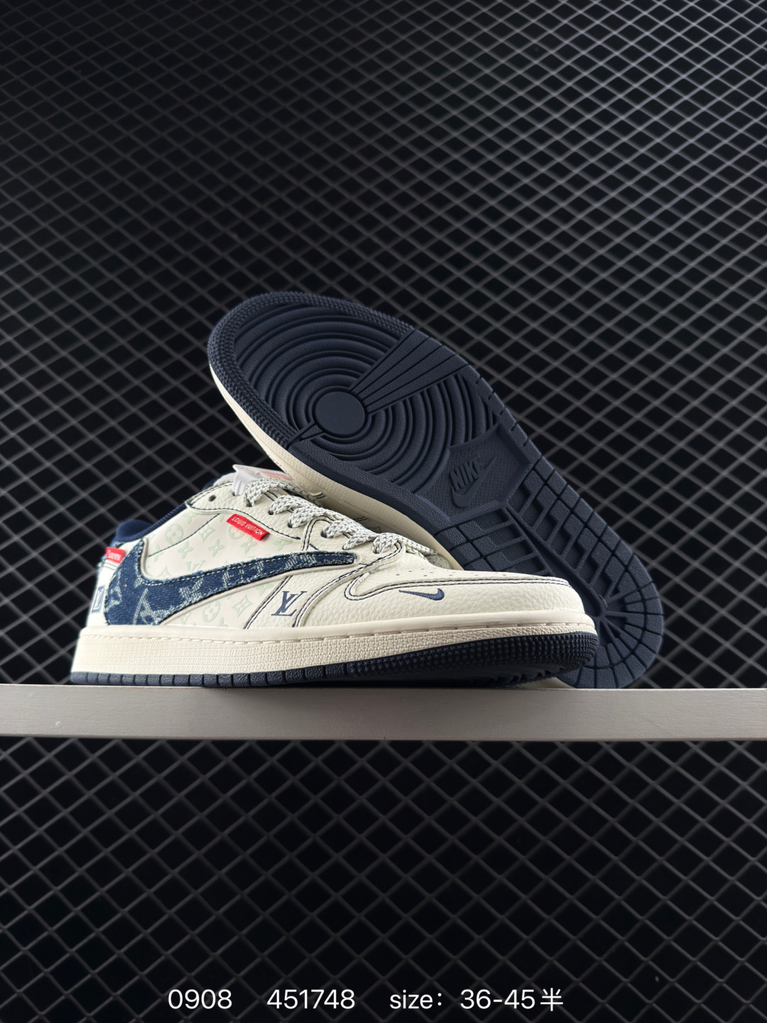 Air Jordan 1 Low supreme